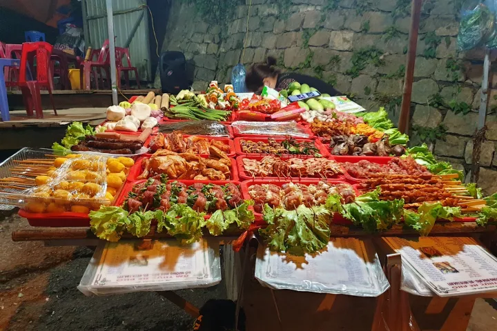 Popular Food in Vietnam: Regional Dishes & Street Eats