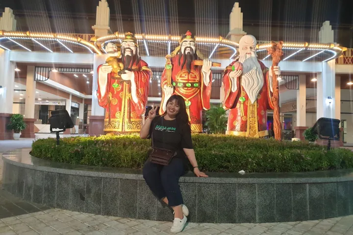 Danang City | Downtown | Park With Night Lights