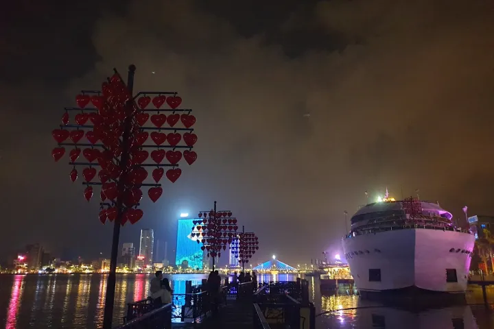 Danang City > Night Life In Danang > Lovers Area Danang City | Night Life In Danang | Lovers Area