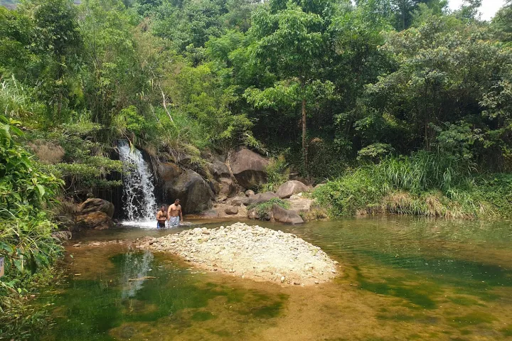 Danang City > Toom Sara > Waterfall And Lake To Relax Danang City | Toom Sara | Waterfall And Lake To Relax
