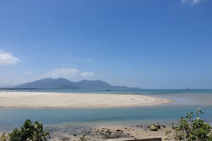  Lang Co Vietnam