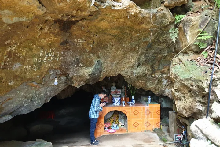 Northern Vietnam > Chua Thanh Son > Chua Thanh Son Cave Northern Vietnam | Chua Thanh Son | Chua Thanh Son Cave
