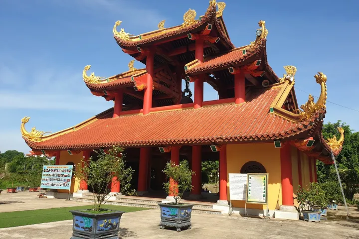  Khai Nguyen Pagoda Hanoi