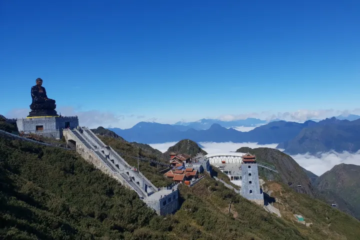 Sapa Lao Cai | Fansipan Mountain | Fansipan Buddhist Temple